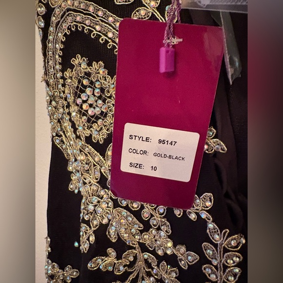 Abby Paris Formal Dress By Lucci Lu - Picture 14 of 15